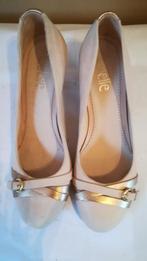 900A* LIBELLE zeer mooie crèmekleurige pompjes (39), Pumps, Overige kleuren, Verzenden, Nieuw