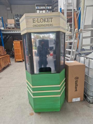 Unieke houten kiosk / balie – ideaal voor decoratie of event beschikbaar voor biedingen