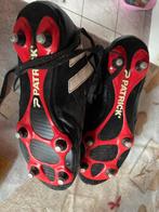 chaussures  pour le foot avec 2 boites ou le dressage de chi, Enlèvement, Porté, Chaussures de sport, Noir