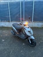 Piaggio zip 4takt a klasse, Fietsen en Brommers, Ophalen, Zip, Nieuw, Klasse A (25 km/u)