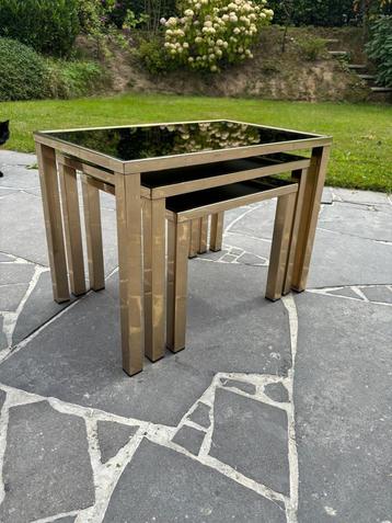 Table d appoint, Enlèvement
