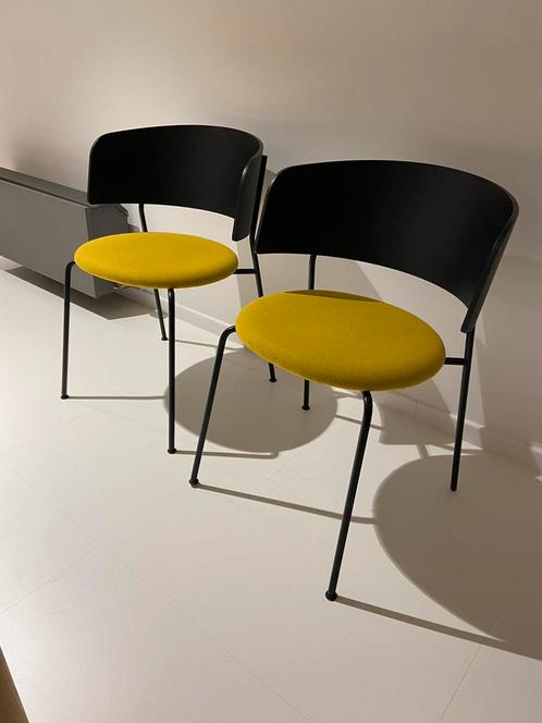 Objekte Unserer Tage designstoelen (prijs voor 2 stoelen), Maison & Meubles, Chaises, Comme neuf, Deux, Bois, Métal, Tissus, Noir
