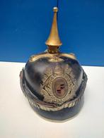 Duitse officier pinhelm brandweer, Verzenden