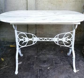 TAFEL carrara marmer  beschikbaar voor biedingen