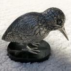 Div. Vogels: IJsvogel op granieten sokkel