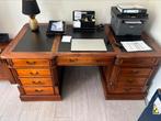 Mahonie bureau, Ophalen