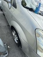 Voorscherm rechts grijs Toyota Corolla Verso ('02-'06), Enlèvement ou Envoi, Toyota, Toyota, Utilisé