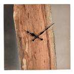 Nieuwe WANDKLOK klok mango hout in epoxy - wall clock, Ophalen of Verzenden, Nieuw, Analoog, Wandklok