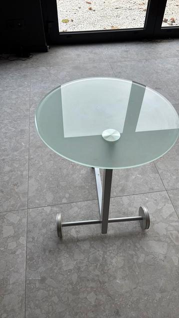 Glazen bijzettafel 50 cm diameter beschikbaar voor biedingen