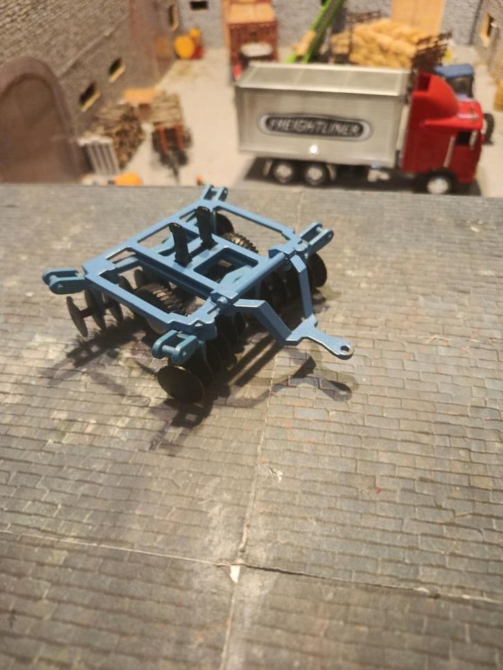 Siku schijveneg (gratis bij aankoop van €15 of meer), Hobby en Vrije tijd, Modelauto's | 1:32, Gebruikt, Tractor of Landbouw, SIKU