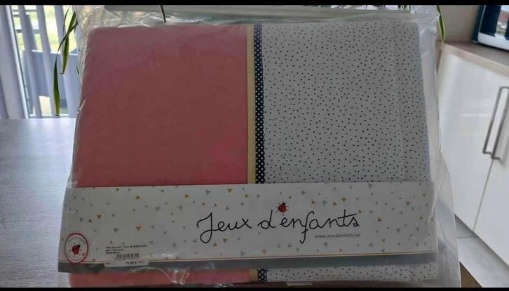 tour de lit+ housse de couette, Kinderen en Baby's, Kinderkamer | Beddengoed, Nieuw, Dekbedovertrek, Ophalen