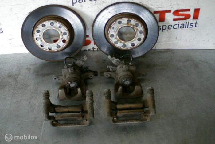 Remmenset compleet achter van een Volkswagen Caddy, Auto-onderdelen, Remmen en Aandrijving, Volkswagen, Gebruikt, 3 maanden garantie