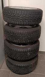 4 winterbanden met zanten en bewaarstatief, Ophalen, 15 inch, Winterbanden, Band(en)