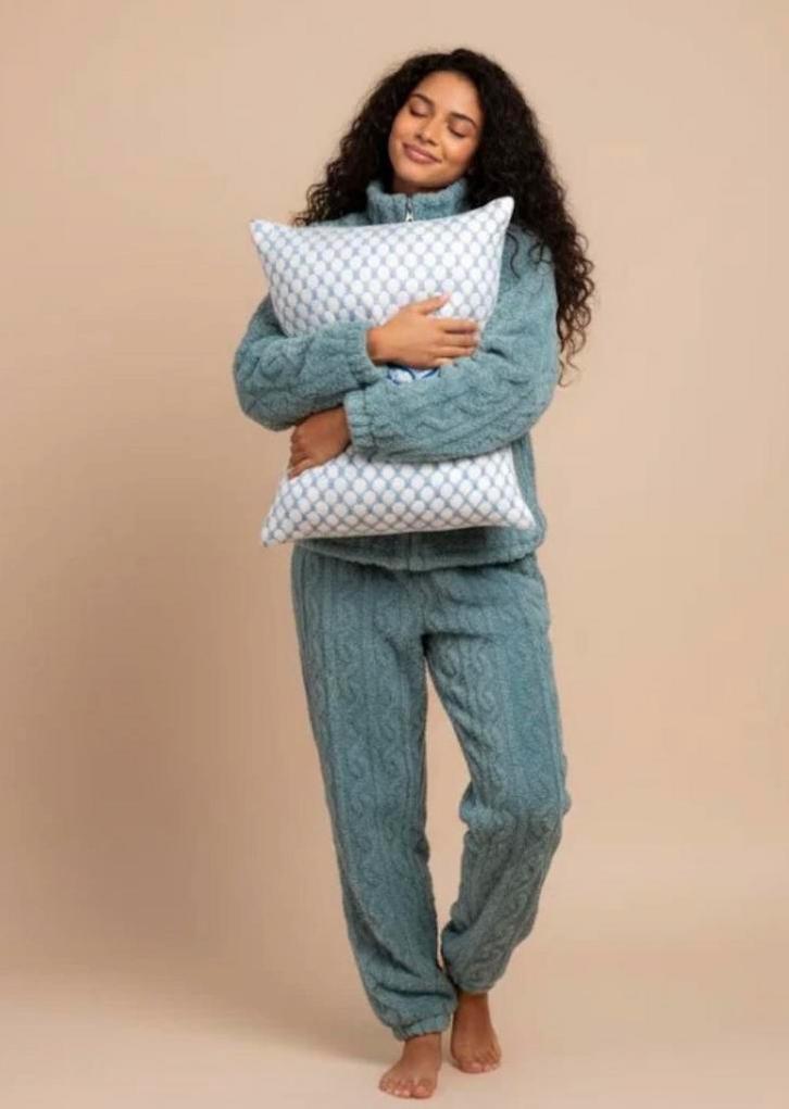 Coussin pour adulte Quosy, Vêtements | Femmes, Homewear, Comme neuf, Enlèvement