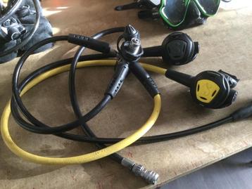 Scubapro MK2Din300/R295 + Oct. R295 + Mano/Infl. 225€ - Ecoc beschikbaar voor biedingen