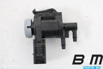 Magneetklep Audi A4 8W beschikbaar voor biedingen