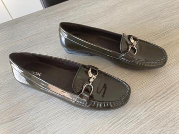 NIEUWE schoenen GEOX, maat 41. Perfecte staat  beschikbaar voor biedingen