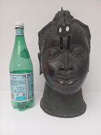 Grande tête en bronze Edo du Bénin (Nigeria)., Enlèvement ou Envoi