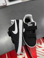 Chaussures Nike pour enfants, Enfants & Bébés, Enlèvement