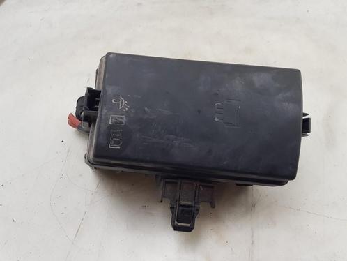 ZEKERINGKAST Audi A3 Sportback (8VA / 8VF) (01-2012/10-2020), Auto-onderdelen, Elektronica en Kabels, Audi, Gebruikt