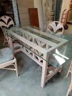 Table de salle à manger en rotin rose et verre + 4 chaises, Maison & Meubles, Tables | Tables à manger, Autres essences de bois