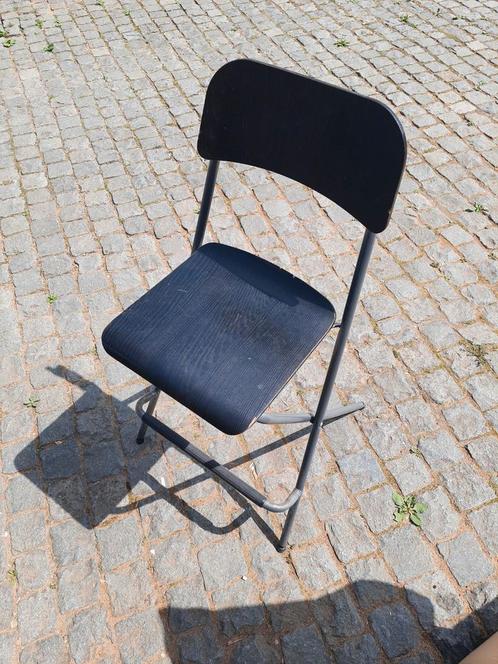 4 opklapbare barkrukken (Ikea Franklin), Huis en Inrichting, Barkrukken, Gebruikt, 60 tot 90 cm, Hout, Metaal, 4 krukken, Met voetsteun