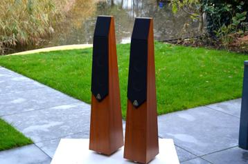Avalon Symbol Mk1 met vernieuwde Cones rubbers beschikbaar voor biedingen