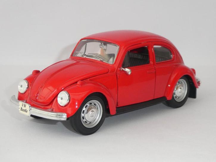 Volkswagen Beetle van Maisto 1/24, Hobby & Loisirs créatifs, Voitures miniatures | 1:24, Voiture, Maisto, Enlèvement