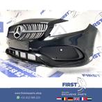 W176 AMG VOORBUMPER ZWART Mercedes A KLASSE FACELIFT 2015-20, Gebruikt, Ophalen of Verzenden, Bumper, Mercedes-Benz