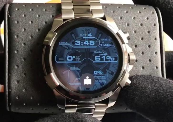 Diesel Full Guard smartwatch, Bijoux, Sacs & Beauté, Montres connectées, Utilisé, Android, Enlèvement