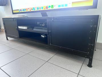 Design metalen tv meubel (industrial look) beschikbaar voor biedingen