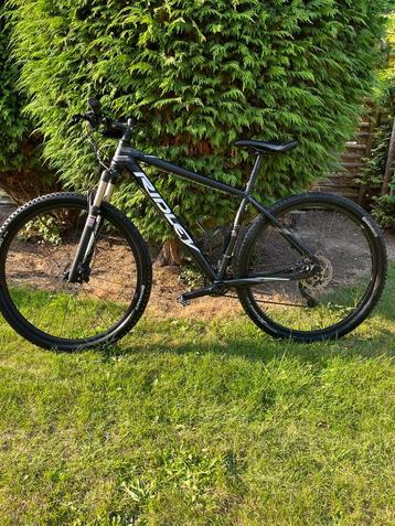 Zeer nette Ridley Blast. Maat L beschikbaar voor biedingen