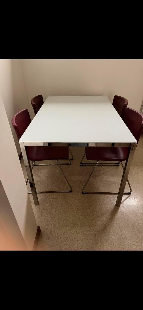 Table IKEA Torsby – Design moderne et solide, Maison & Meubles, Tables | Tables à manger, Utilisé, Enlèvement