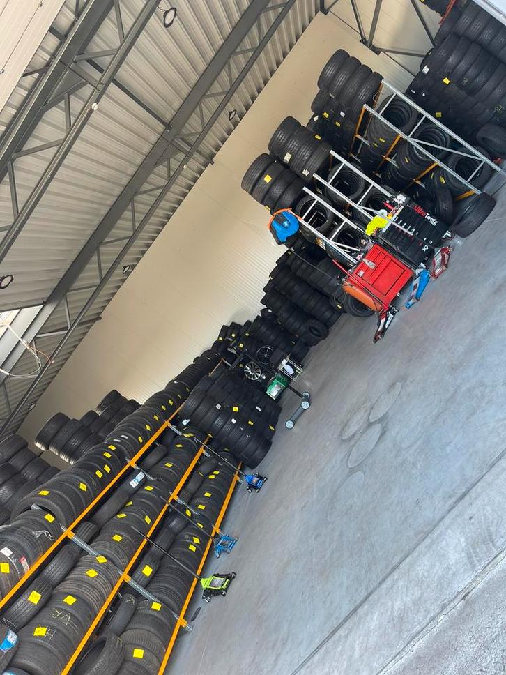 TOP/MERK /occasie /banden  /ZEER /SCHERPE /PRIJZEN., Zakelijke goederen, Kantoor en Winkelinrichting | Magazijn, Stelling en Opslag