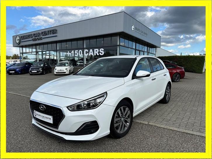 Hyundai i30 1.4 benzine AUTOMAAT - Navi - Camera, Auto's, Hyundai, i30, ABS, Airbags, Airconditioning, Alarm, Bluetooth, Boordcomputer