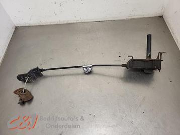 Ophangmechaniek reservewiel van een Mercedes Vito beschikbaar voor biedingen