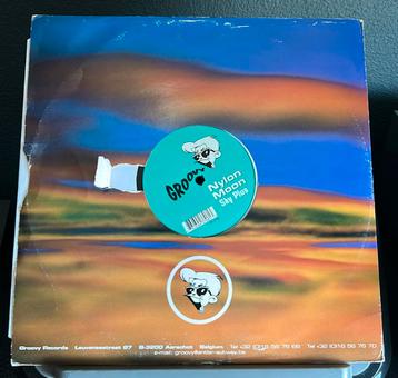 Nylon moon - sky plus beschikbaar voor biedingen