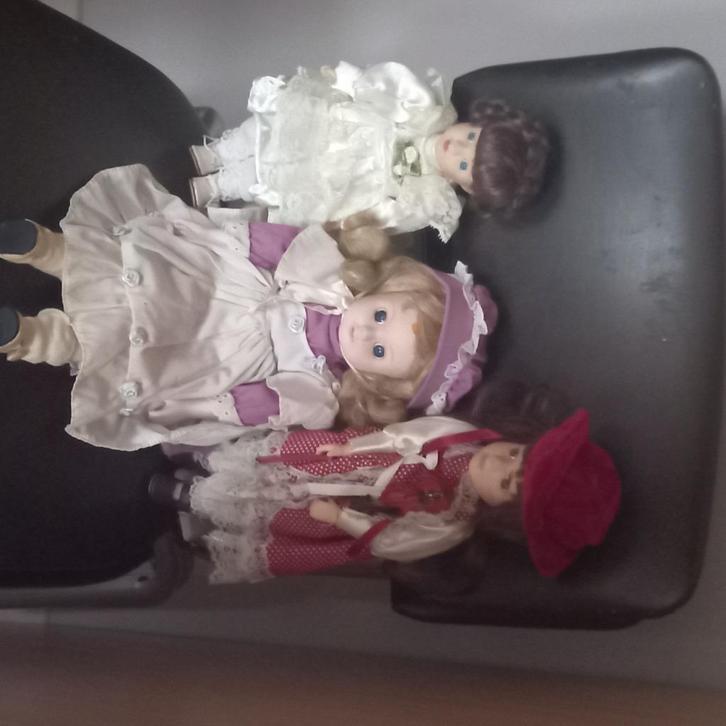Popje, porseleinen popjes, servies, sierfiguren, Verzamelen, Overige Verzamelen, Gebruikt, Ophalen