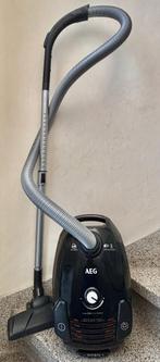 Aspirateur AEG. Livraison gratuit à Région Bruxelles ✅, Electroménager, Aspirateurs, Enlèvement, Utilisé, Sac à poussière, Aspirateur
