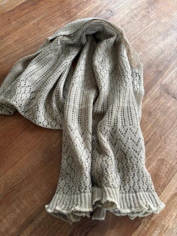 Zachte sjaal beschikbaar voor biedingen