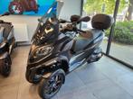 Piaggio MP3 530 EXCLUSIVE 2024 NIEUWSTAAT, Fietsen en Brommers, Ophalen, Zo goed als nieuw