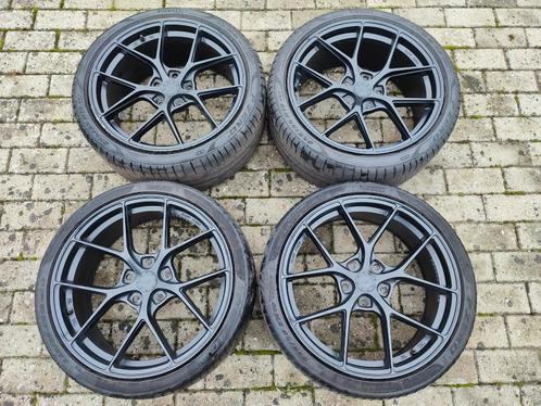 JR SL-01 met Pirelli Pzero zomerbanden, Auto-onderdelen, Banden en Velgen, Velg(en), Zomerbanden, 19 inch, Personenwagen, Gebruikt