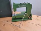 Machine à coudre Elna Grasshopper, vintage des années 70, Antiek en Kunst, Antiek | Naaimachines, Ophalen