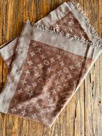 Prachtige Louis Vuitton shawl zeer goede staat!, Kleding | Dames, Mutsen, Sjaals en Handschoenen, Ophalen of Verzenden