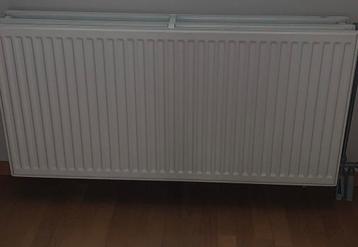 7 perfect werkende radiatoren beschikbaar voor biedingen