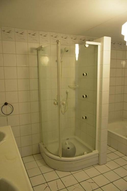 Gratis - Ronde douche (douchebak + wanden), Huis en Inrichting, Badkamer | Badkamermeubels, Gebruikt, Overige typen, 150 tot 200 cm