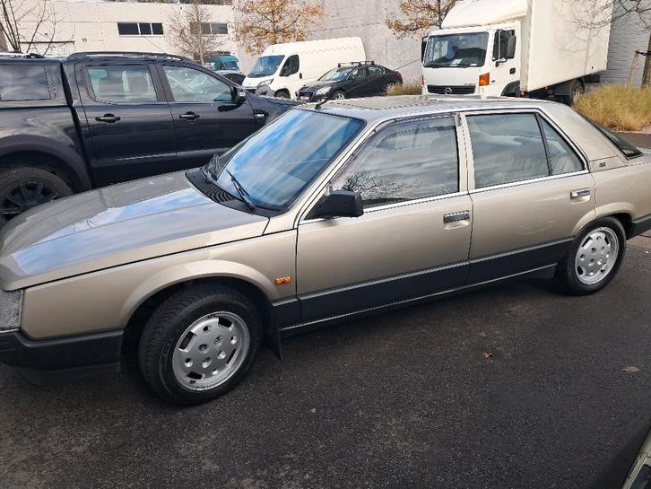 Renault 25 GTX, Autos, Renault, Particulier, Essence, Euro 2, Hatchback, 5 portes, Boîte manuelle, Autres couleurs, Beige, Cuir