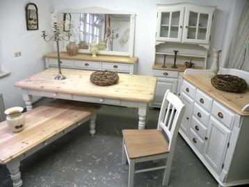 Prachtige witte landelijke sets : tafel dressoir buffetkast beschikbaar voor biedingen