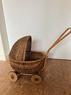 Vintage rieten poppenwagen, Ophalen, Zo goed als nieuw