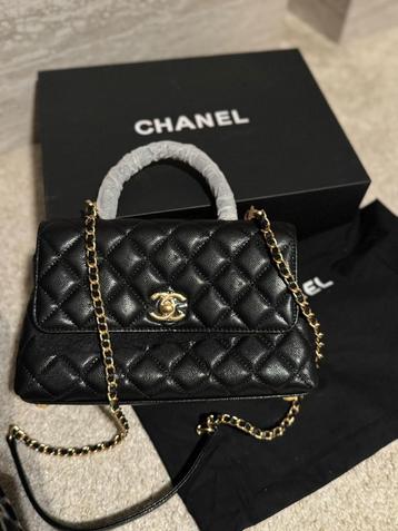 Chanel classic top handle bag-zwart met goud hardware beschikbaar voor biedingen